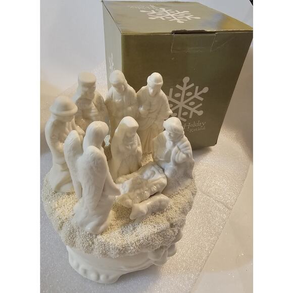 NIB Kirkland's Nativity Music Figurine Silent Night Family Angel Wise Men - Picture 2 of 13